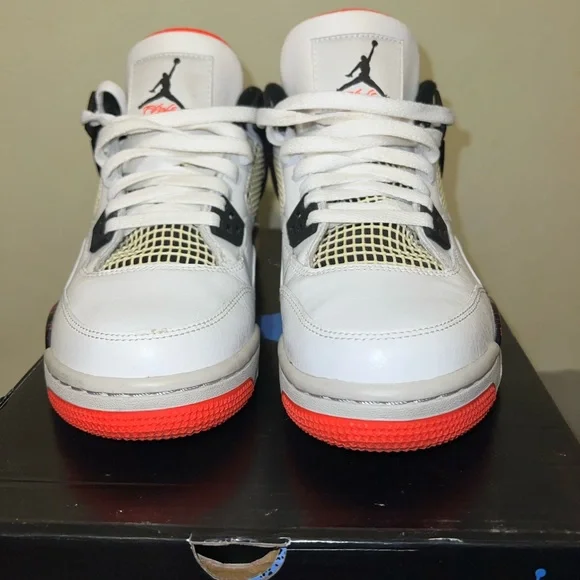 Jordan 4